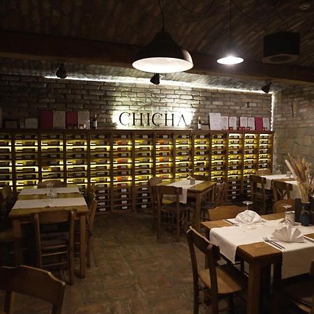 Garni Hotel Chicha - Winery Skrbic 贝尔格莱德 外观 照片