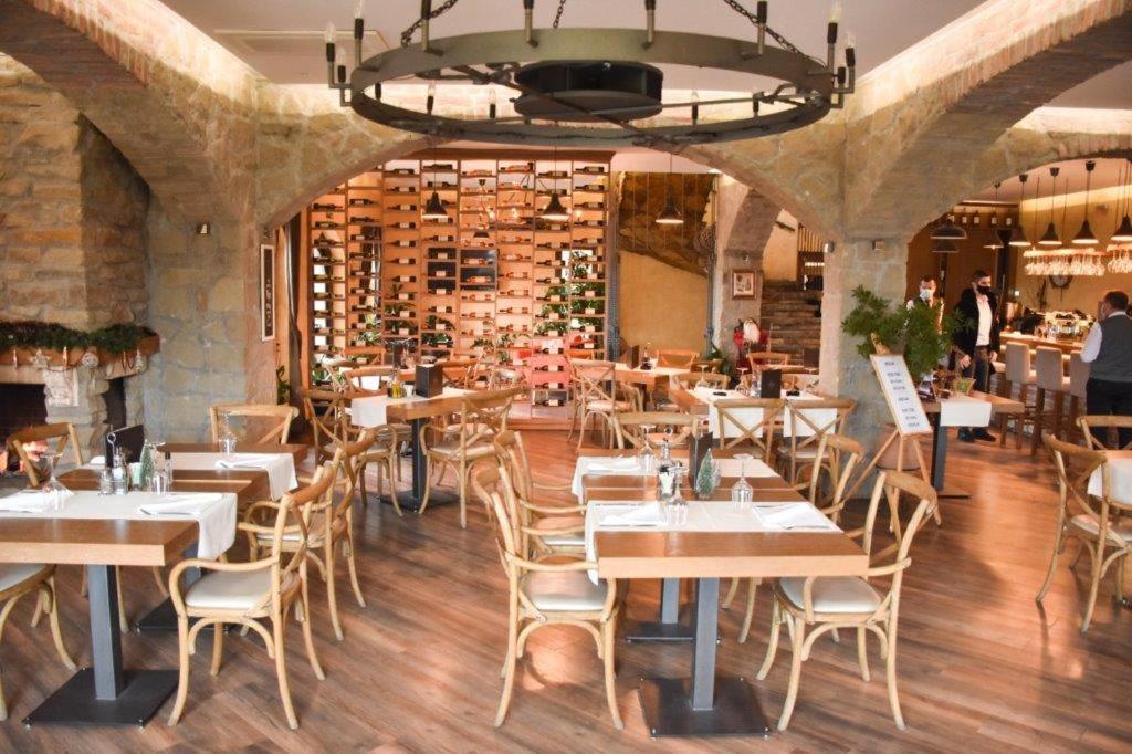 Garni Hotel Chicha - Winery Skrbic 贝尔格莱德 外观 照片