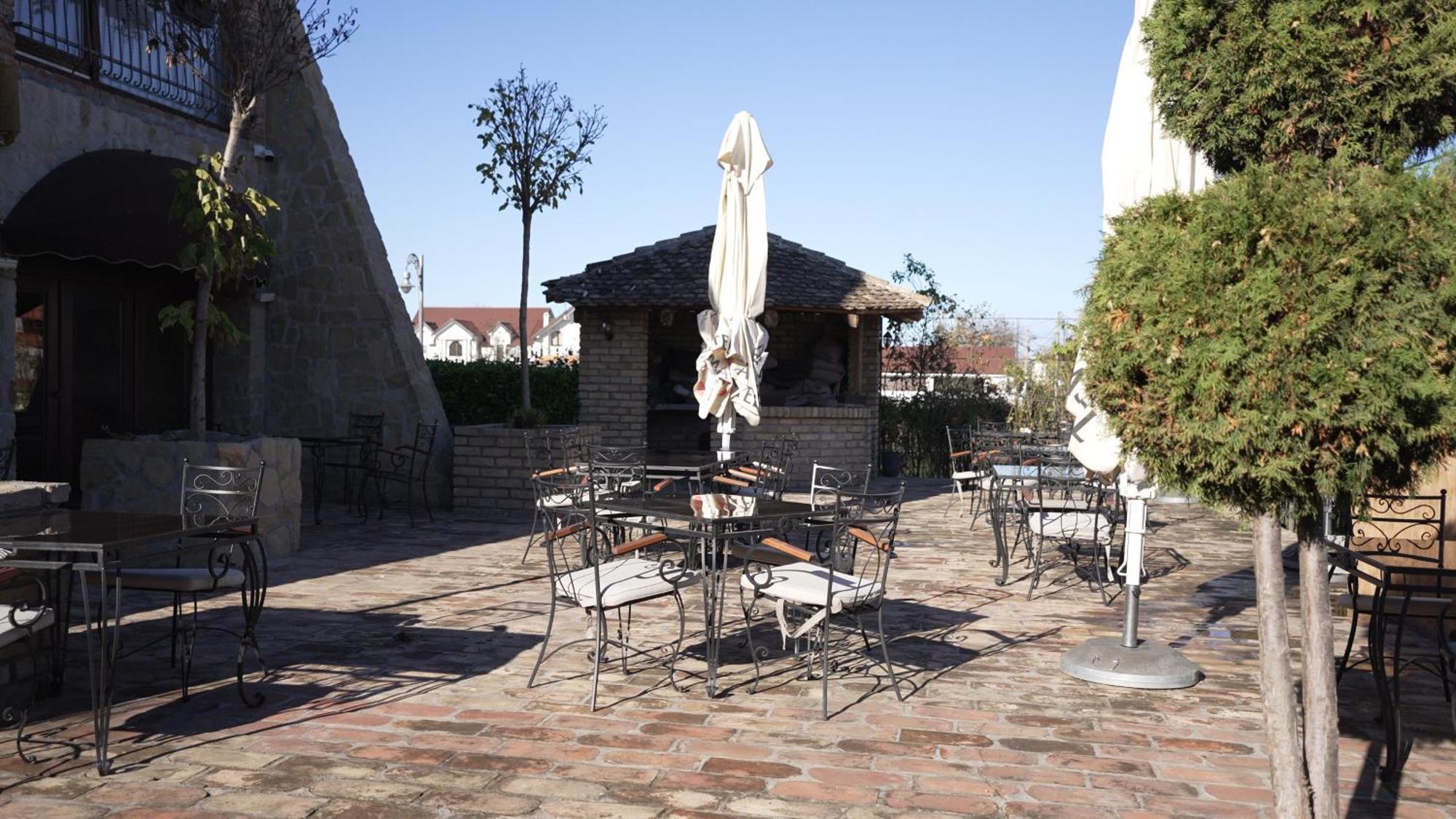 Garni Hotel Chicha - Winery Skrbic 贝尔格莱德 外观 照片