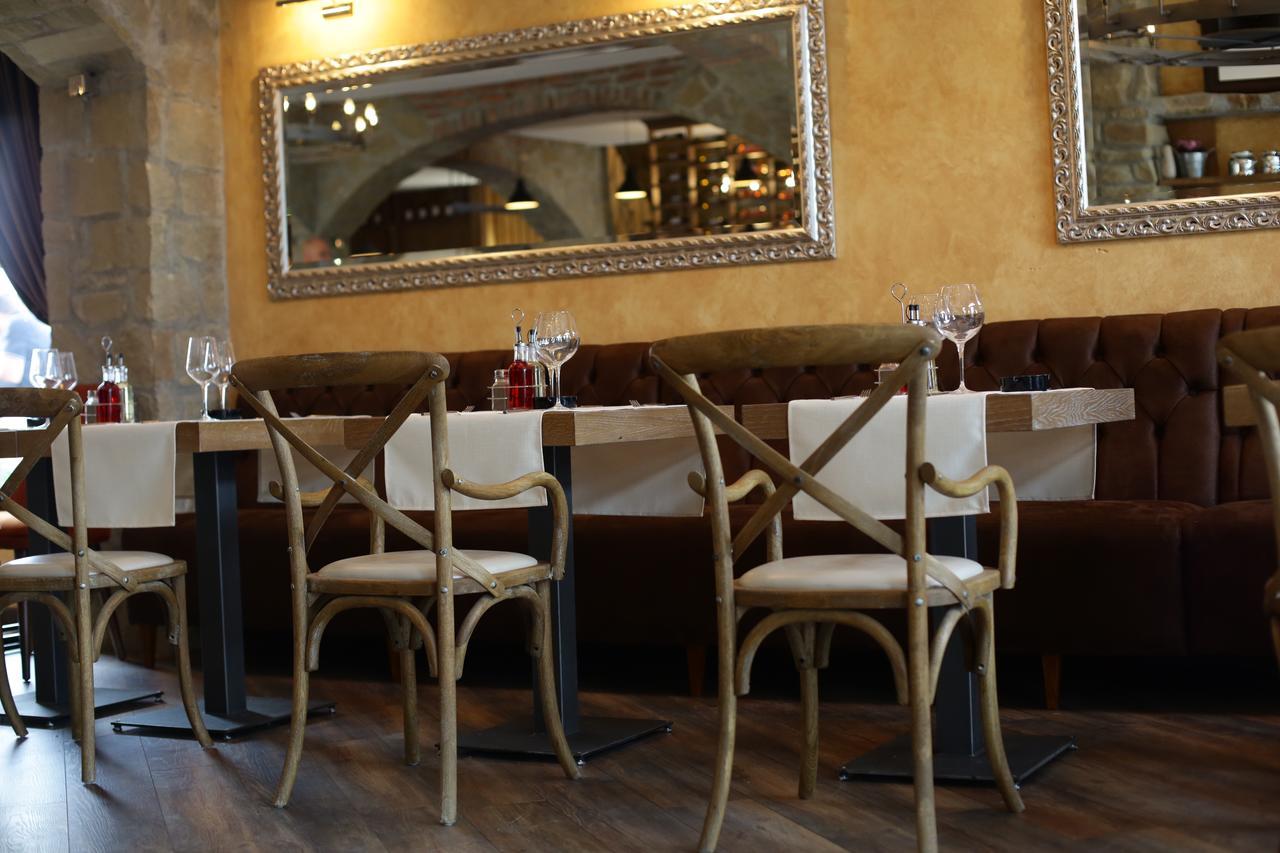 Garni Hotel Chicha - Winery Skrbic 贝尔格莱德 外观 照片